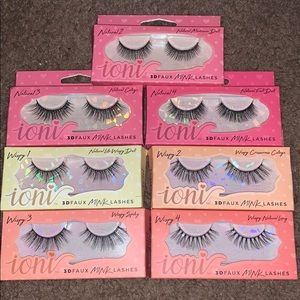 7 pairs of lashes brand new